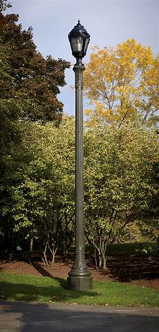Lighting Pole